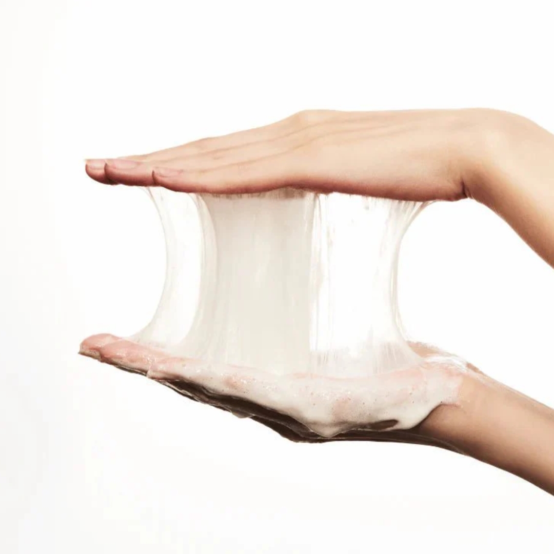 This powder-to-foam cleanser gently exfoliates, purifies, and enhances skin clarity, removes buildup, excess oil, and impurities without stripping the skin.